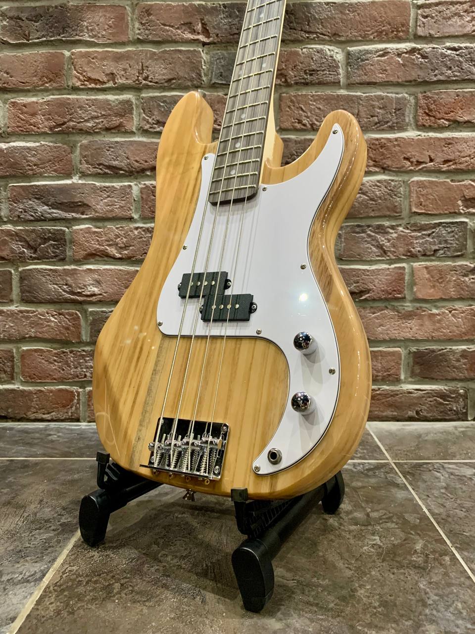 Бас Гитара Prесisiоn Bass Natural