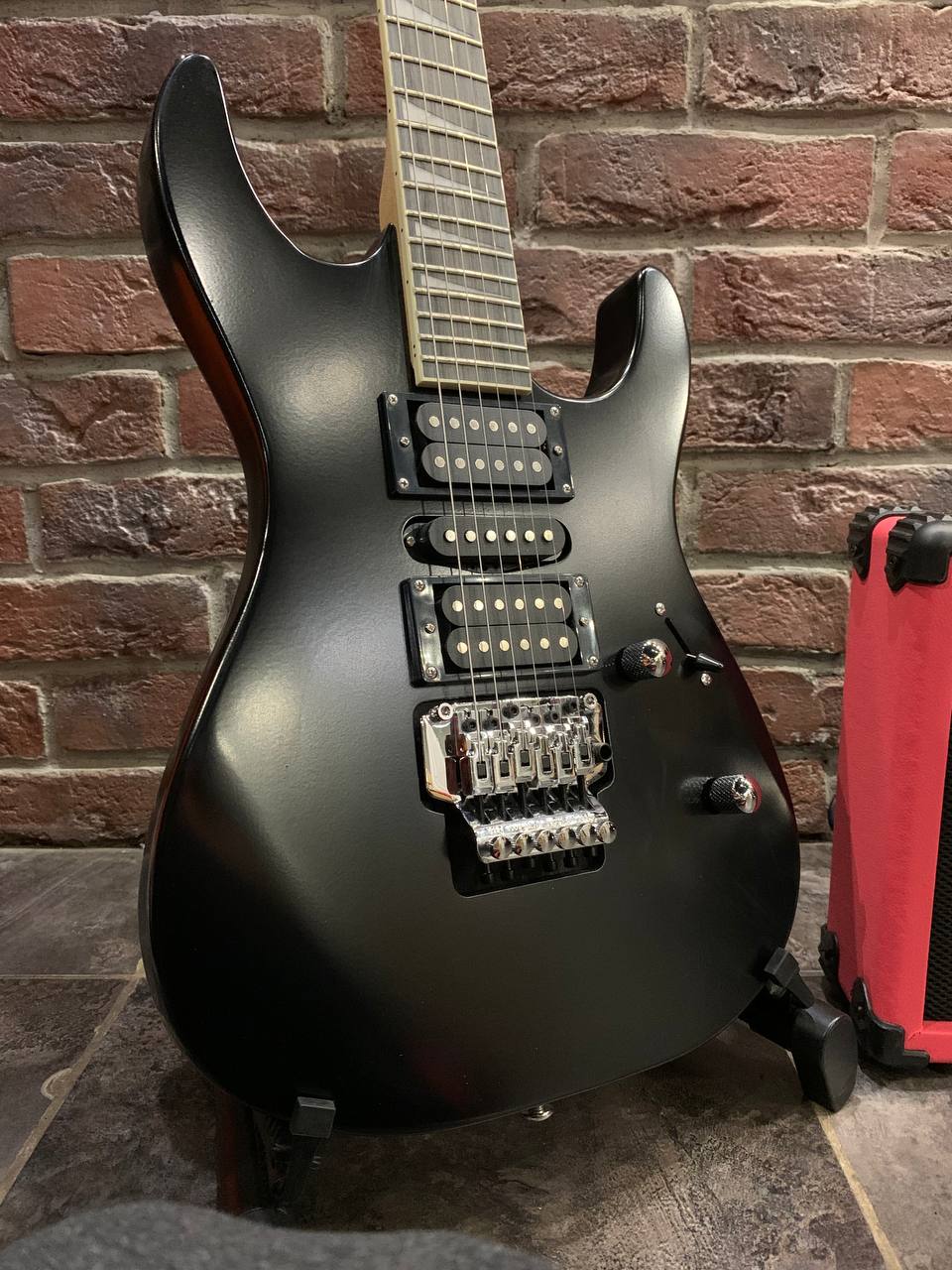 Электрогитара с Floyd Rose HSH + Стильный Комбик 15 ват (комплект) - изображение 3