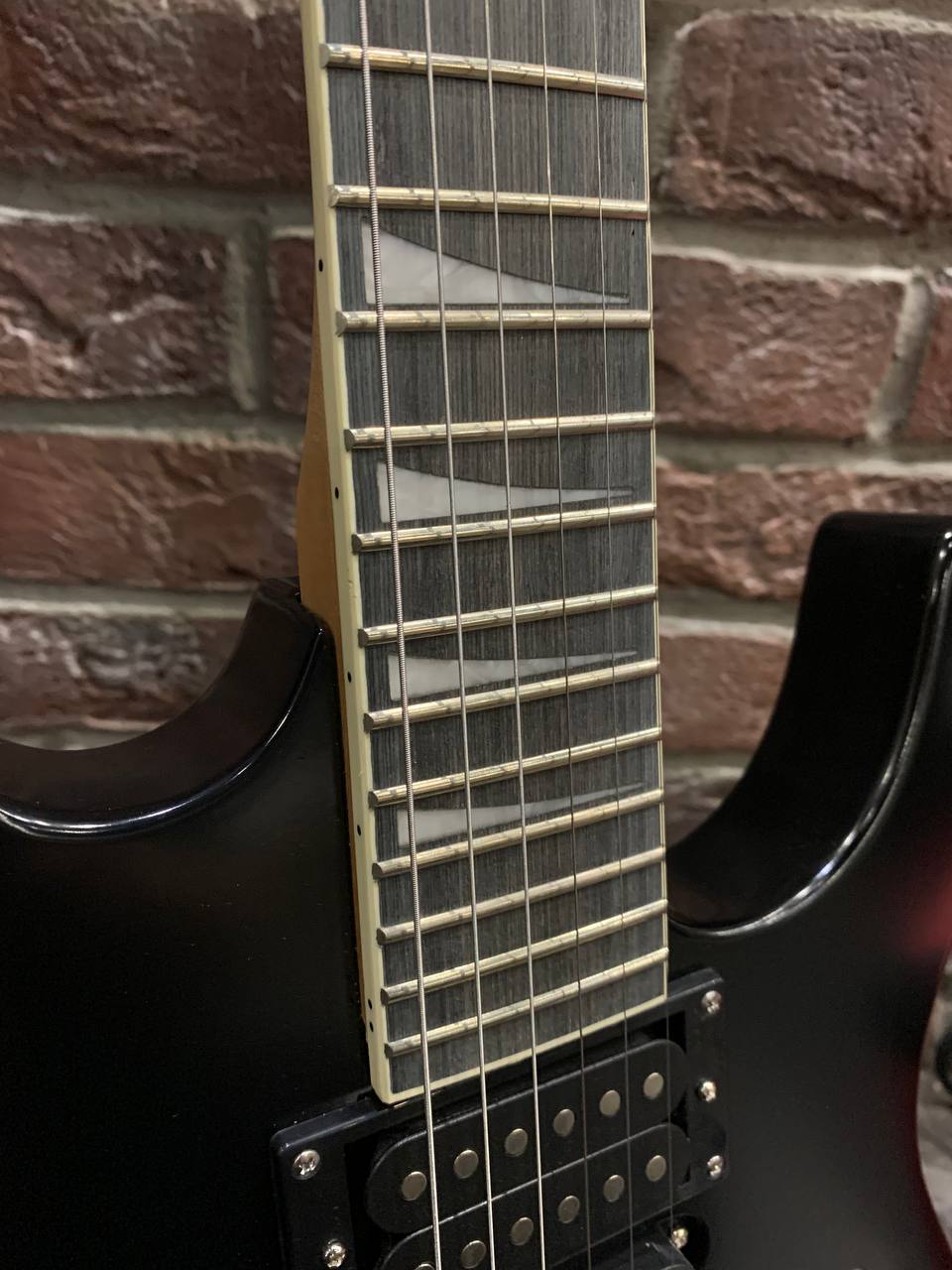Электрогитара с Floyd Rose HSH + Стильный Комбик 15 ват (комплект) - изображение 6