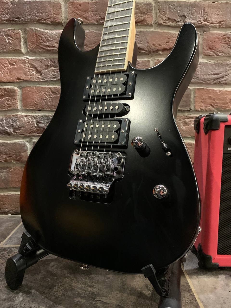 Электрогитара с Floyd Rose HSH + Стильный Комбик 15 ват (комплект) - изображение 7