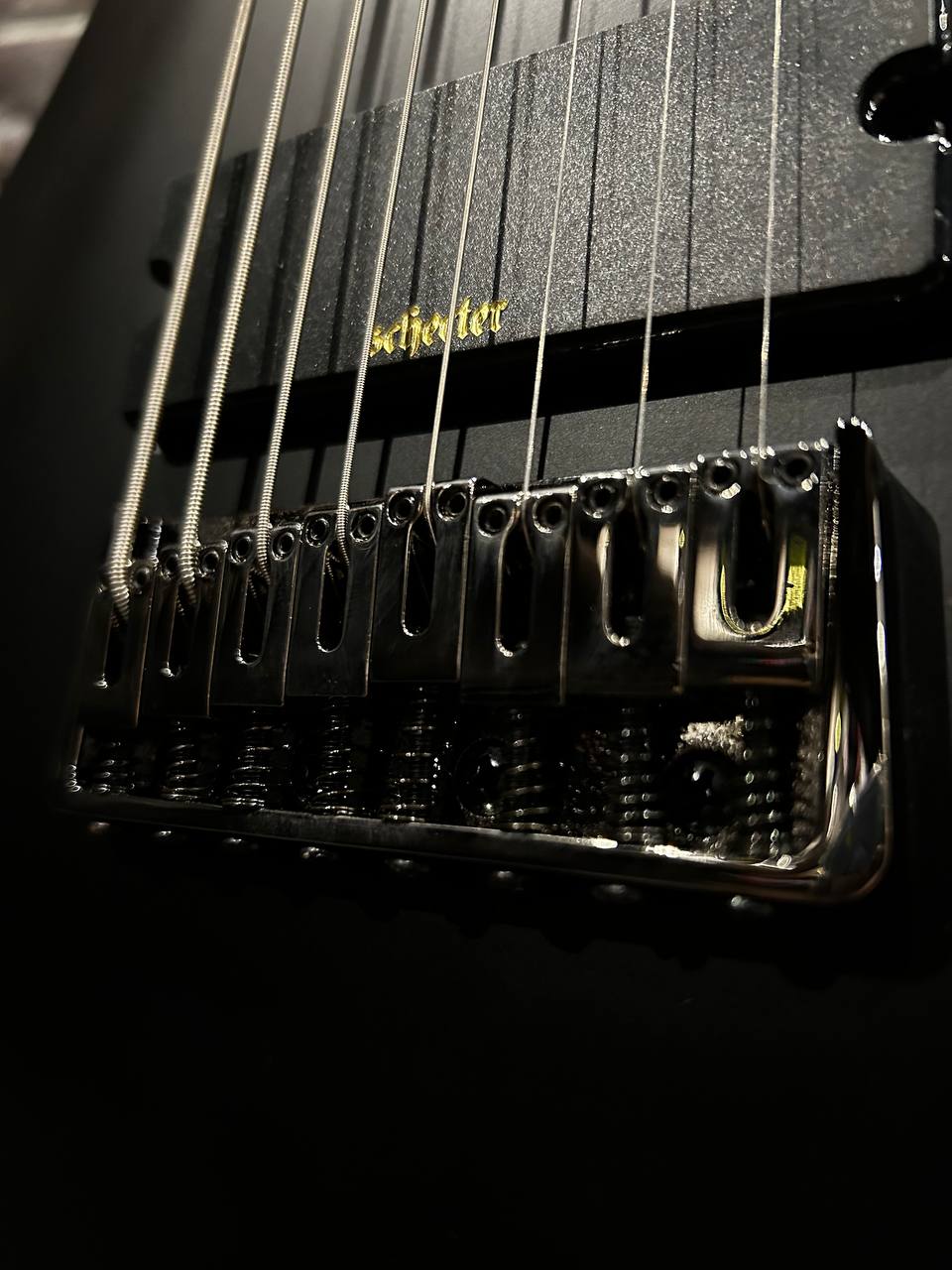 Электрогитара Schecter Demon 8 Mate Black - изображение 4