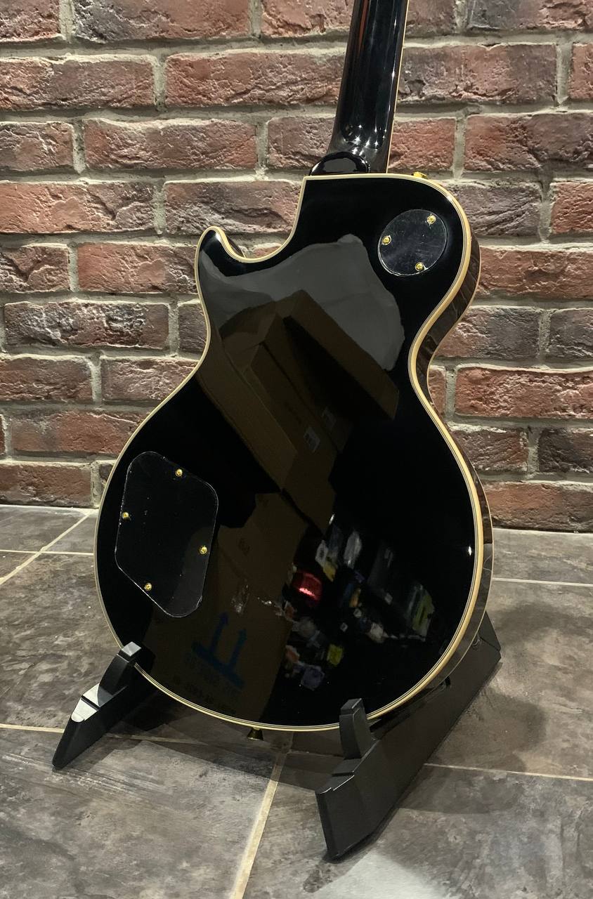 Электрогитара McCartney Les Paul Gold Black - изображение 2
