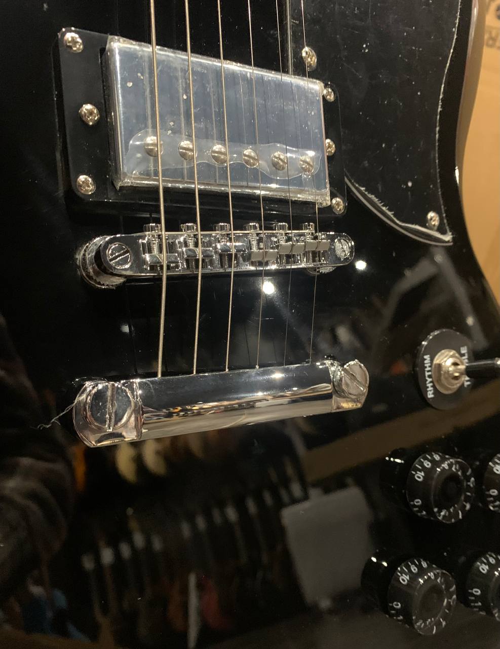 Электрогитара McCartney SG Venom Edition - изображение 3