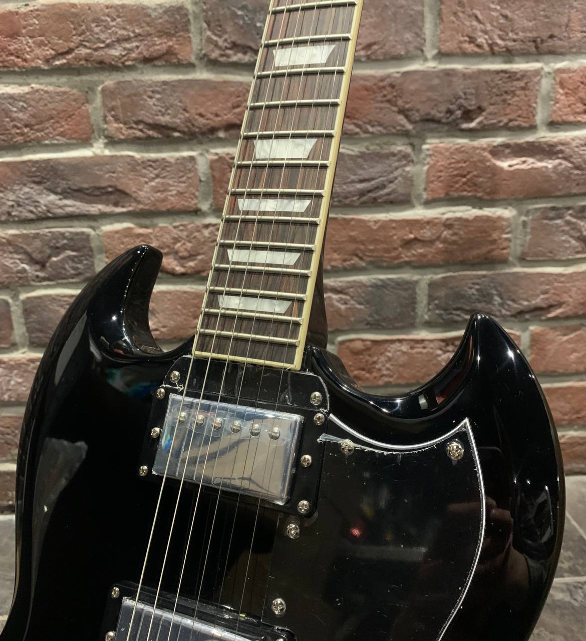 Электрогитара McCartney SG Venom Edition - изображение 5