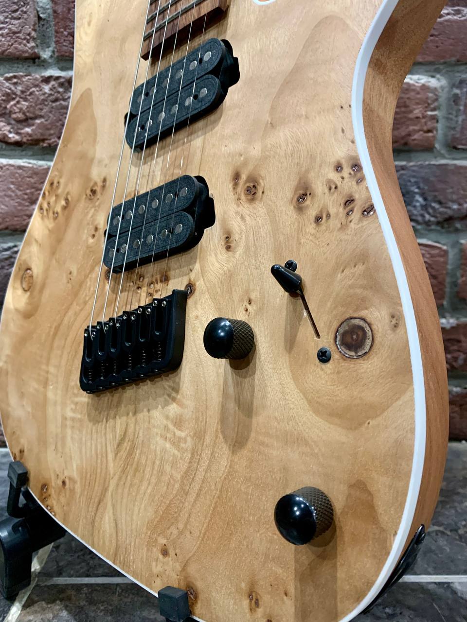 Электрогитара Real Rock MS-6 + Цифровой Комбик 15 ват с Эффектами (Мультимензурная) - изображение 5