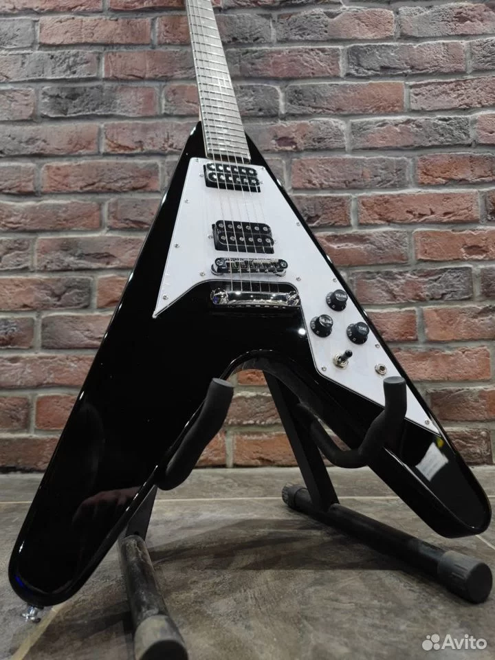 Электрогитара Flying V
