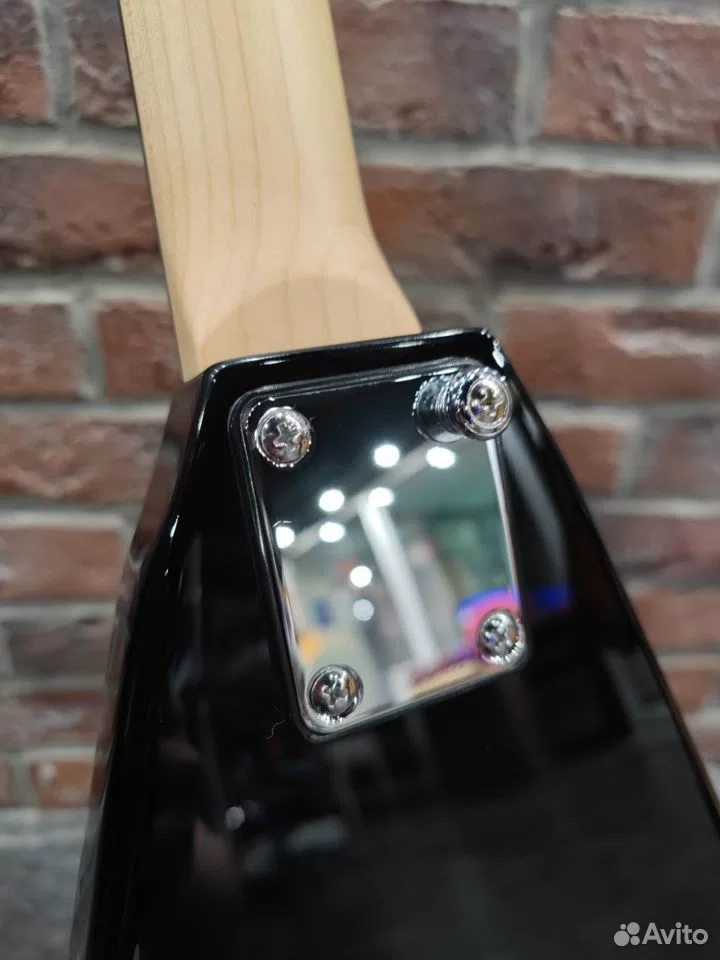 Электрогитара Flying V  - изображение 8