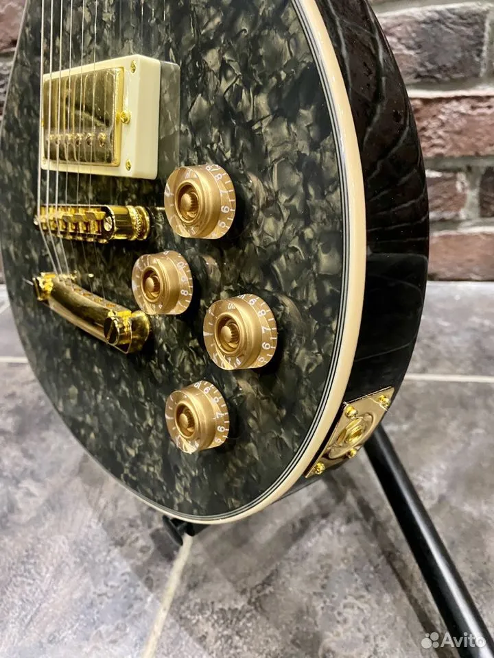 Электрогитара Vintage Les Paul Grey Gold Edition - изображение 2