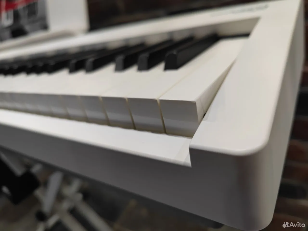 Цифровое Пианино Roland FP-30X WH + Стойка - изображение 8
