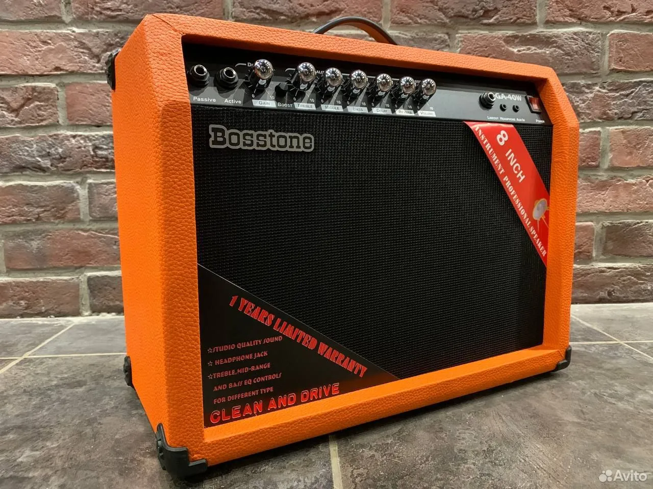 Комбоусилитель 40 Ват (Delay & Reverb)