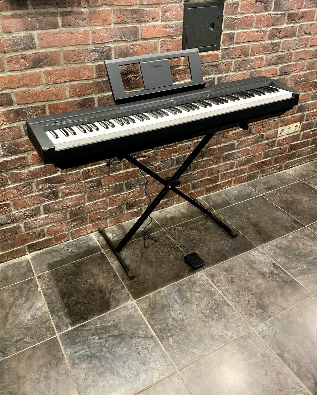 Цифровое Пианино Yamaha P-45 (комплект) - изображение 2