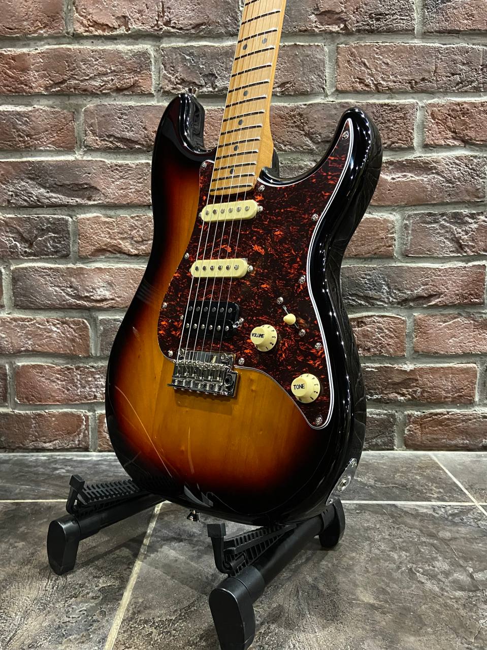 Электрогитара Jet HSS Sunbirst (аналог Fender) - изображение 6