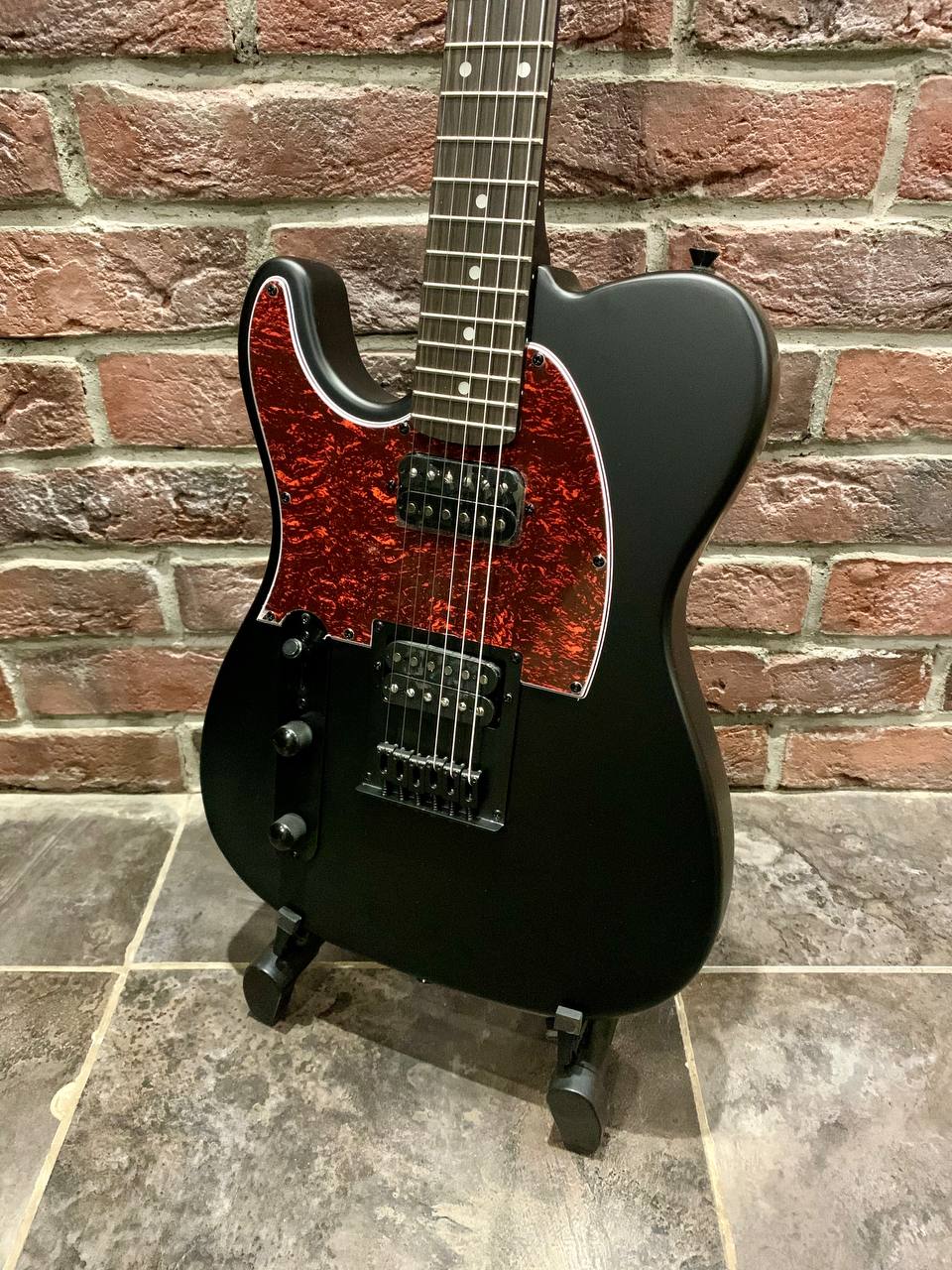 Леворукая Электрогитара HB-Telecaster + Комбик-Процессор NUX 20вт - изображение 3