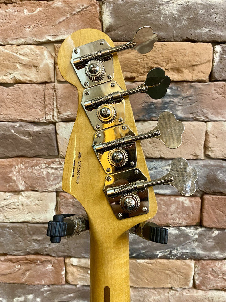 Бас Гитара Fender Vintera II '50s Precision Bass MN Black (Mexico) - изображение 9