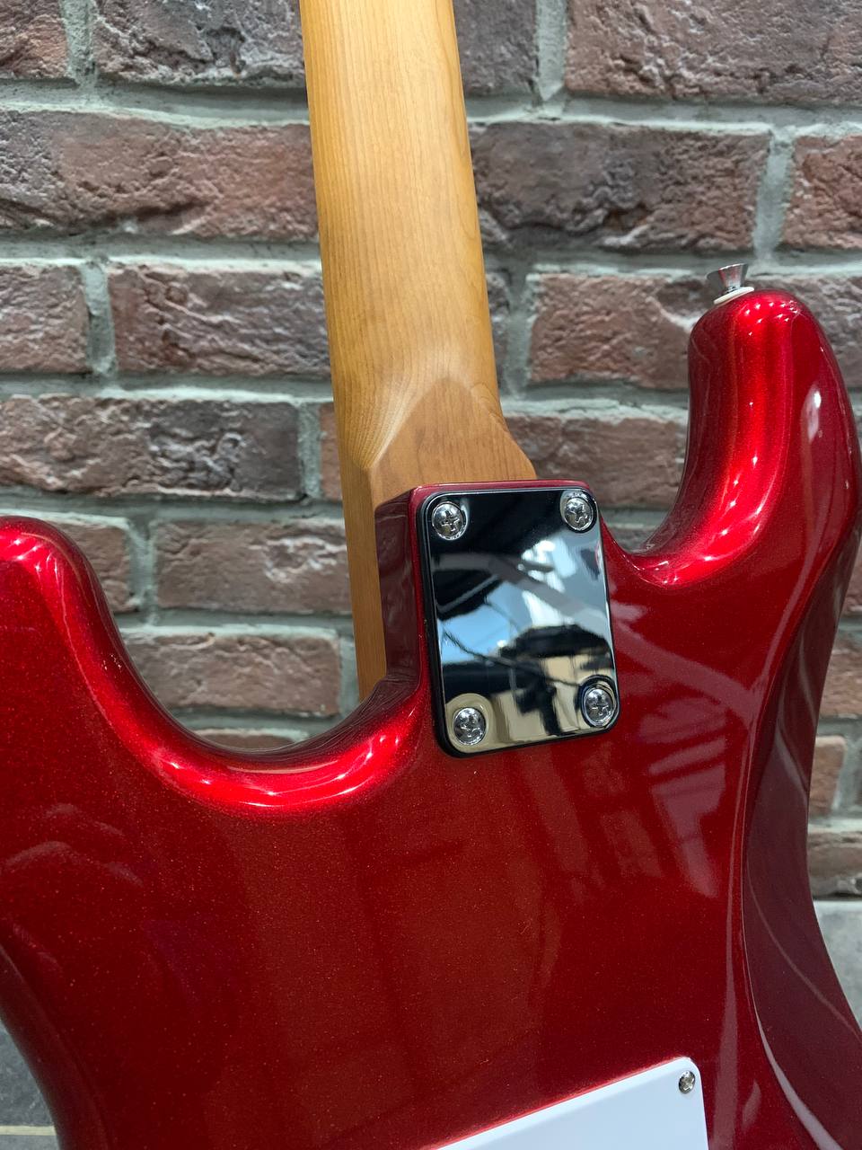 Электрогитара Bosstone Stratocaster HSS RED (аналог Fender) - изображение 6