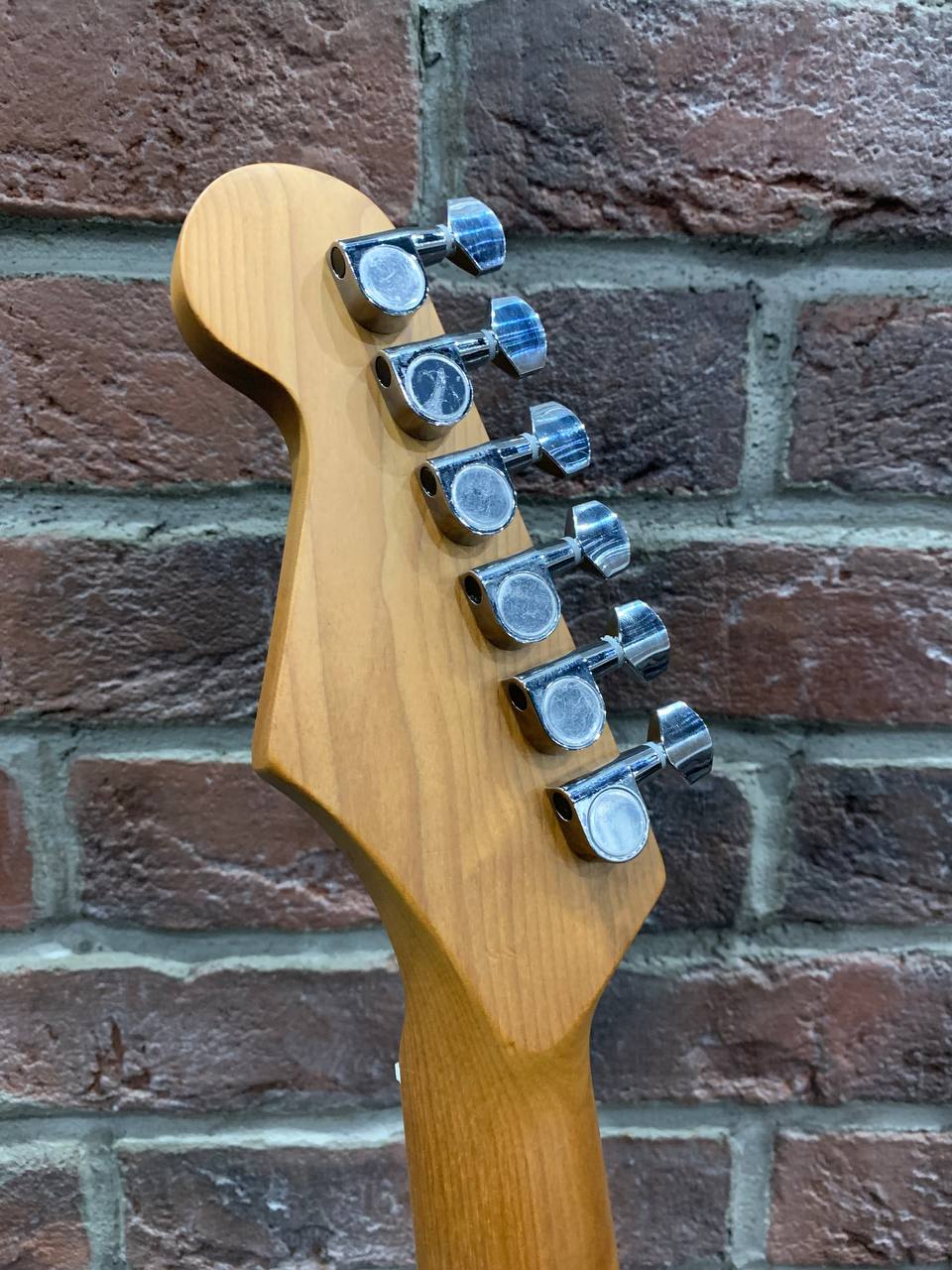 Электрогитара Bosstone Stratocaster HSS RED (аналог Fender) - изображение 8