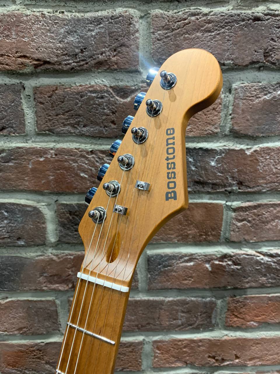 Электрогитара Stratocaster HSS WH (аналог Fender) - изображение 7