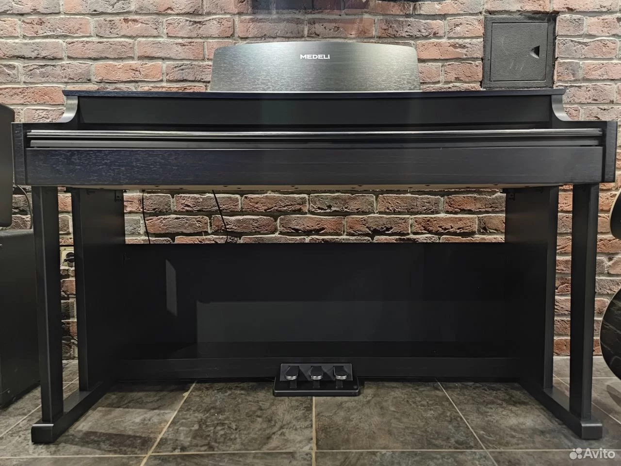 Корпусное Цифровое Пианино Medeli DP388 - изображение 2