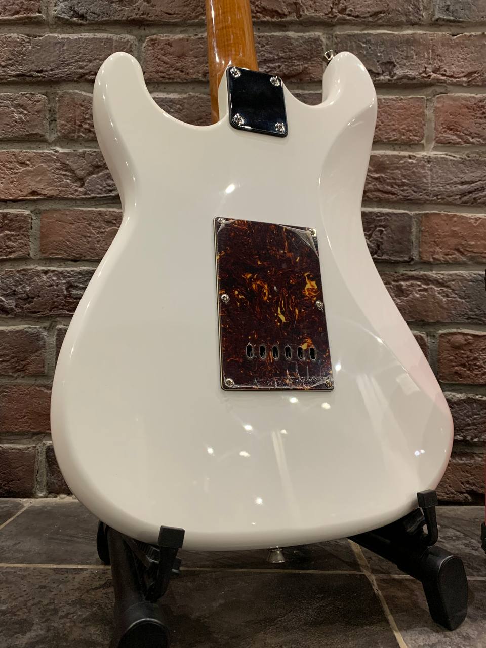 Электрогитара Stratocaster + Стильный Комбик 15 ват - изображение 4