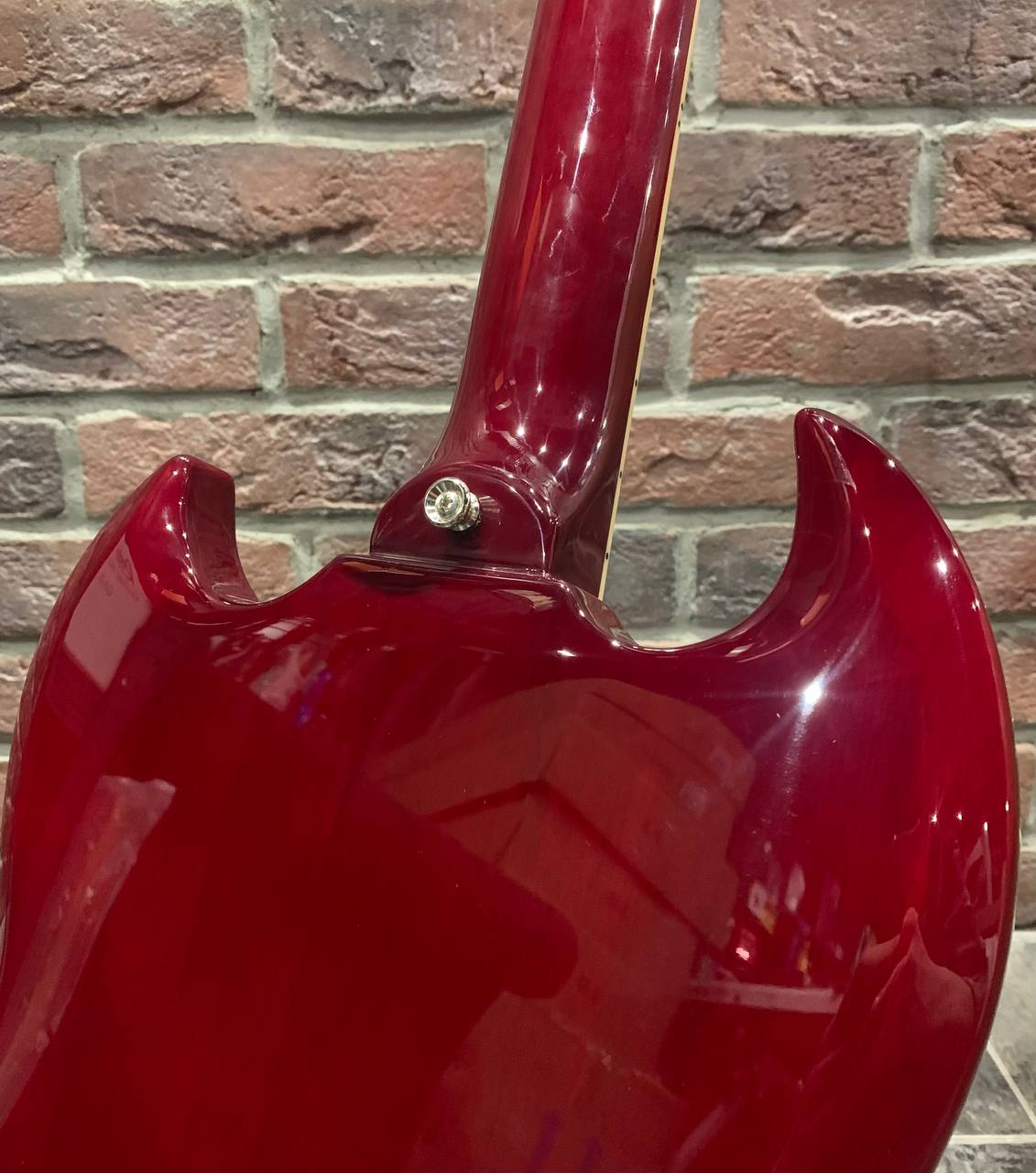 Электрогитара McCartney SG Cherry Edition - изображение 6