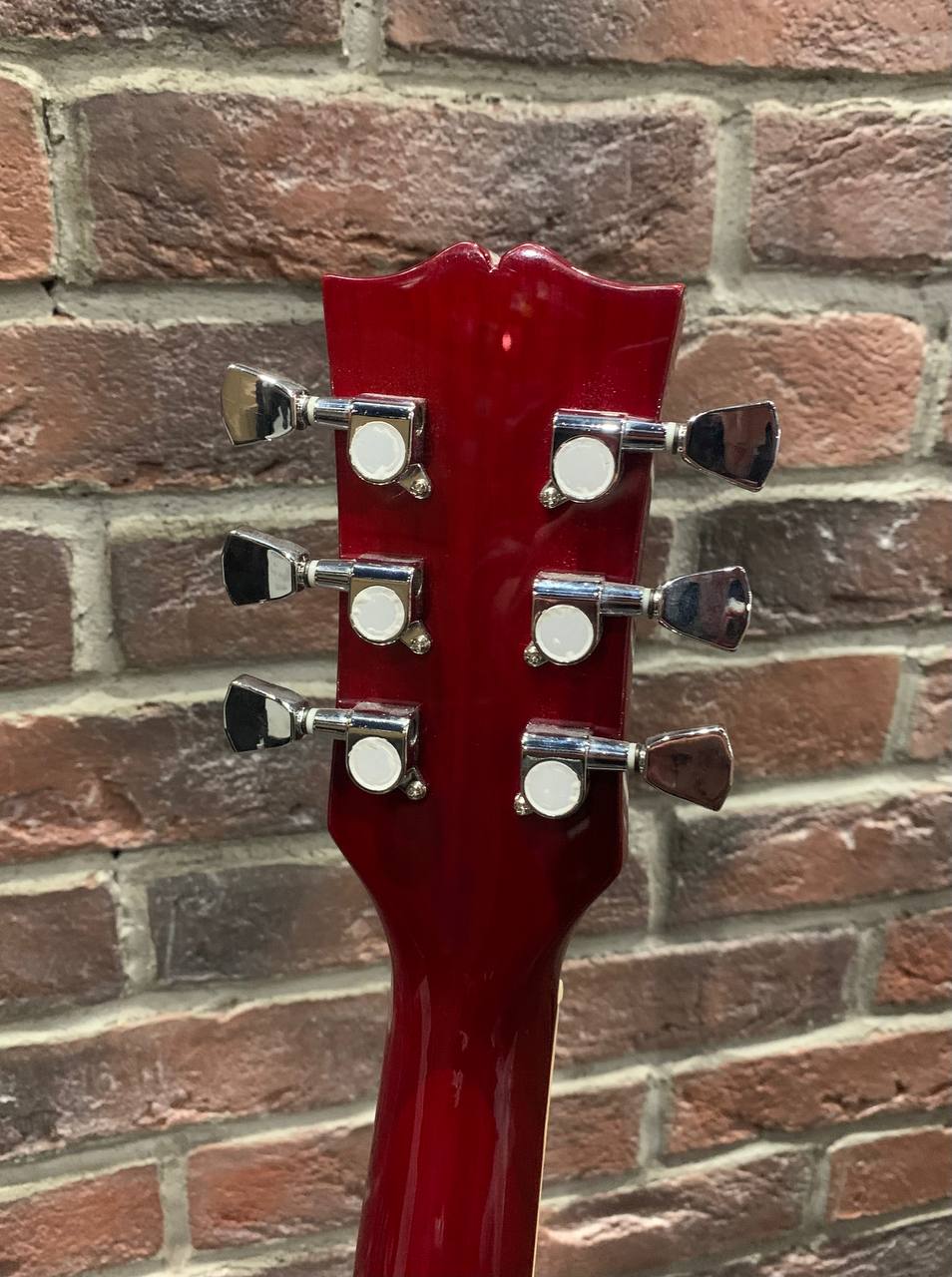 Электрогитара McCartney SG Cherry Edition - изображение 8