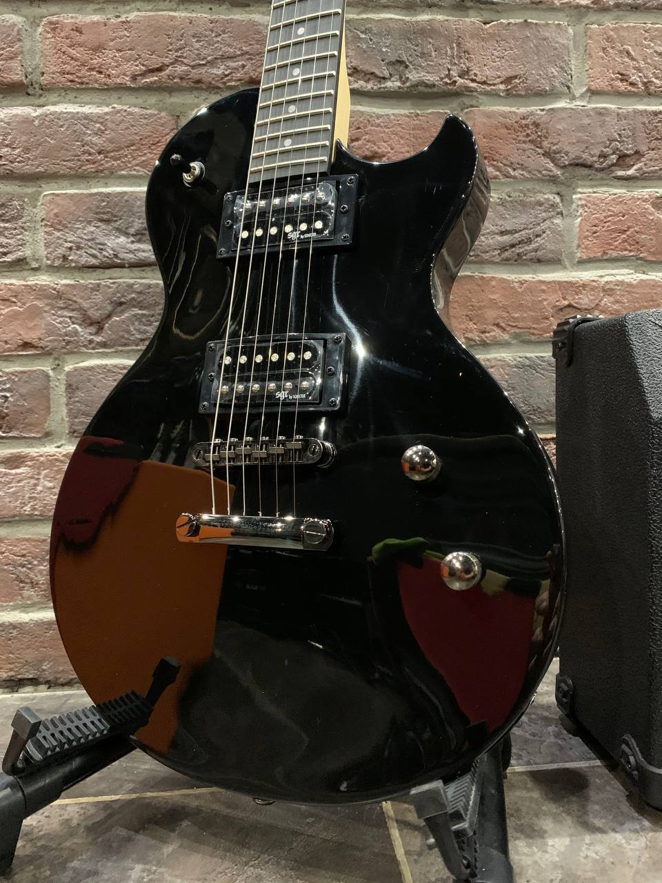 Электрогитара Schecter LP + Мощный Комбоусилитель - изображение 3