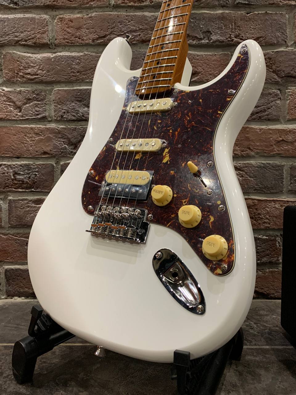 Электрогитара аналог Fender + Цифровой Комбик-Процессор (комплект) - изображение 3