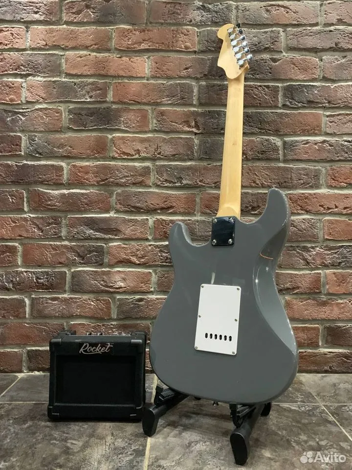 Электрогитара Stratocaster HSS + Портативный Комбоусилитель (комплект) - изображение 2