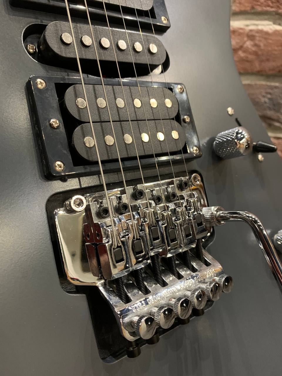 Электрогитара SuperStratocaster HSH + Цифровой Комбик с Эффектами и Драм Машиной - изображение 6