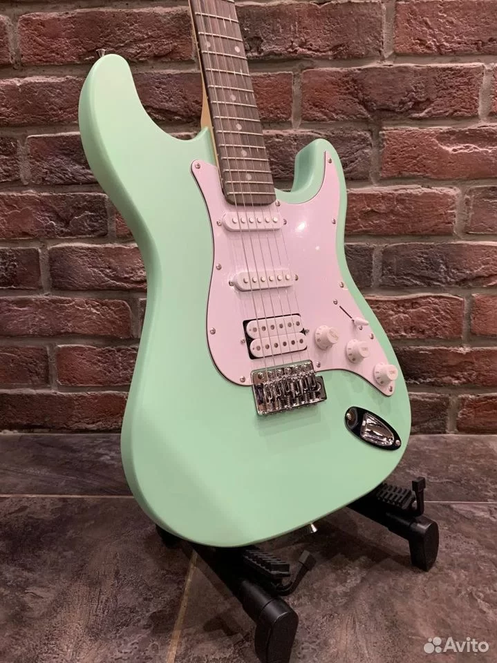 Электрогитара Stratocaster HSS c Комбиком 10ват (комплект) - изображение 8
