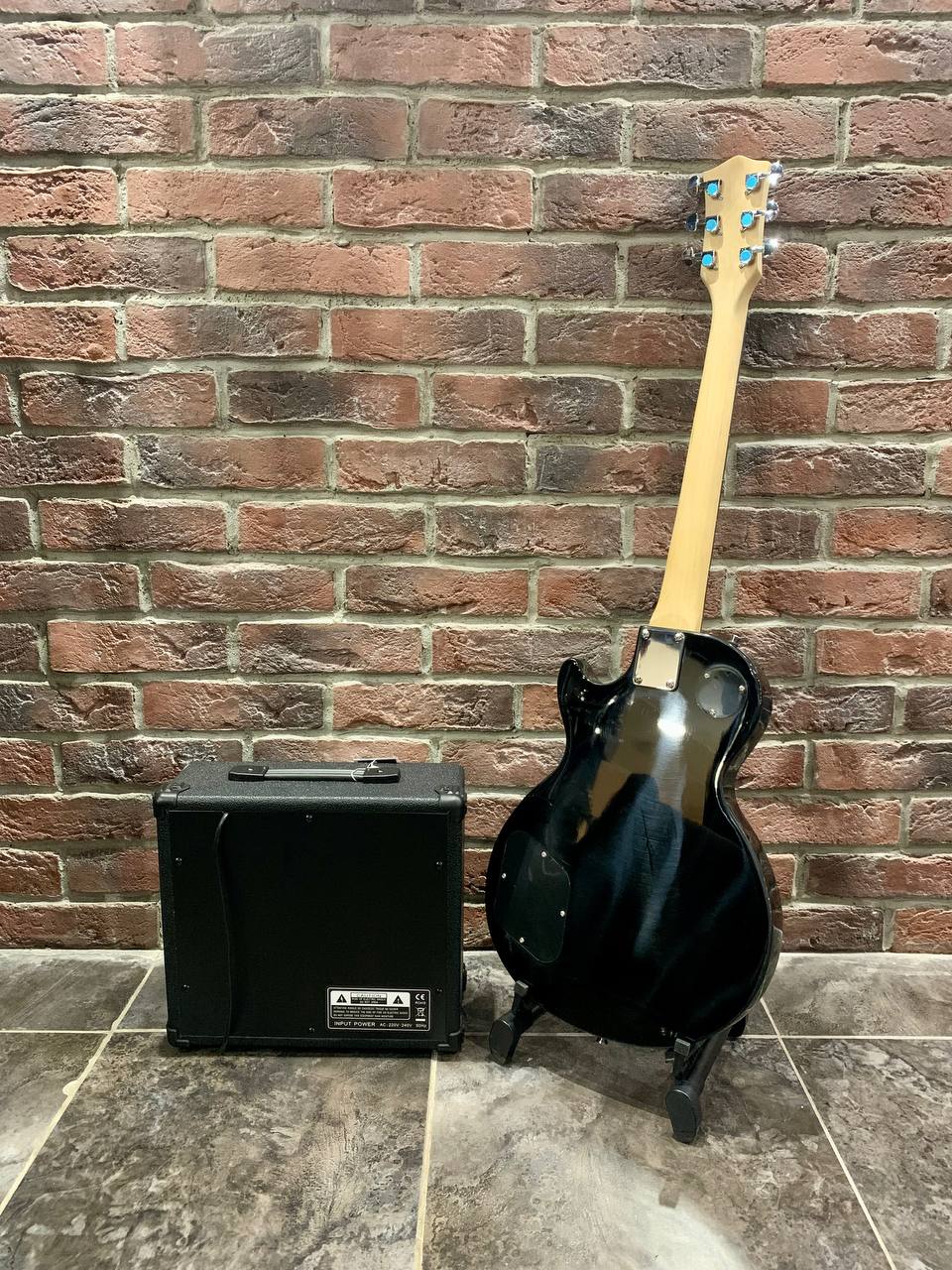 Электрогитара Les Paul Black HH + Мощный Комбик 15 ват (комплект) - изображение 2