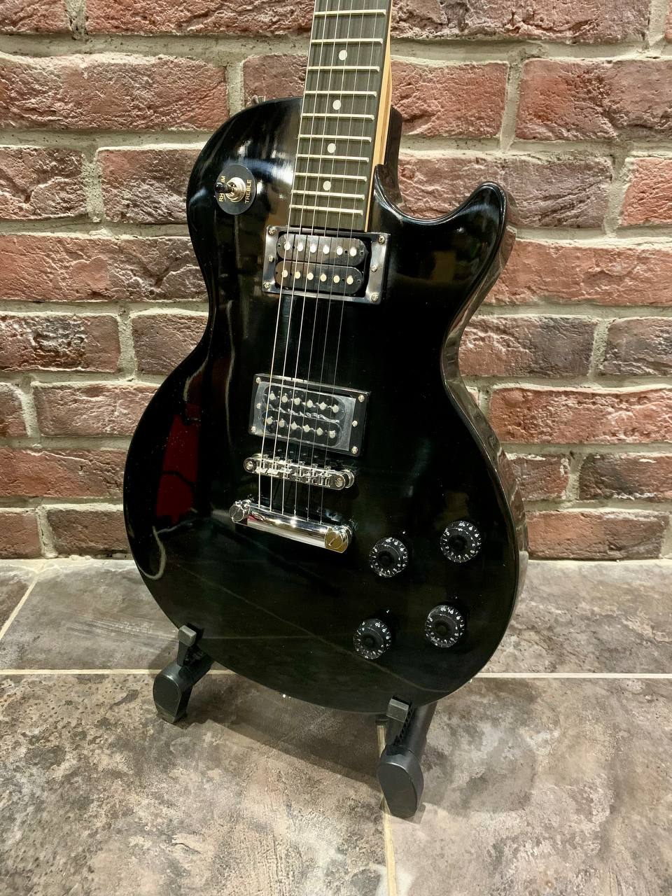 Электрогитара Les Paul Black HH + Мощный Комбик 15 ват (комплект) - изображение 3