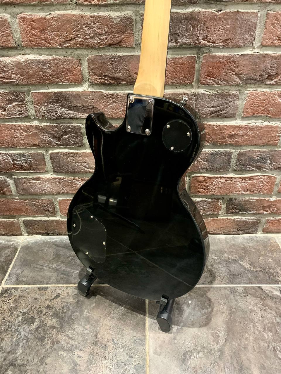 Электрогитара Les Paul Black HH + Мощный Комбик 15 ват (комплект) - изображение 4