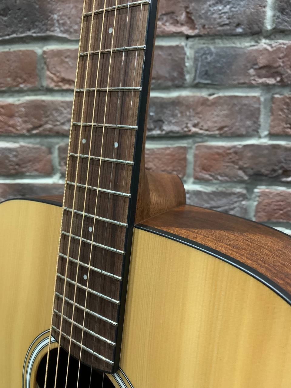 Акустическая Гитара ADLER D50-CM из Массива Кедра - изображение 5