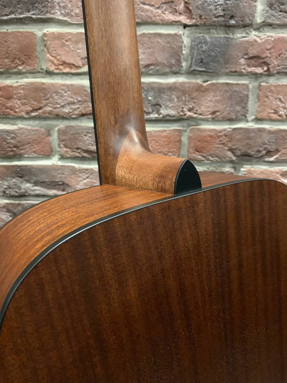 Акустическая Гитара ADLER D50-CM из Массива Кедра - изображение 6