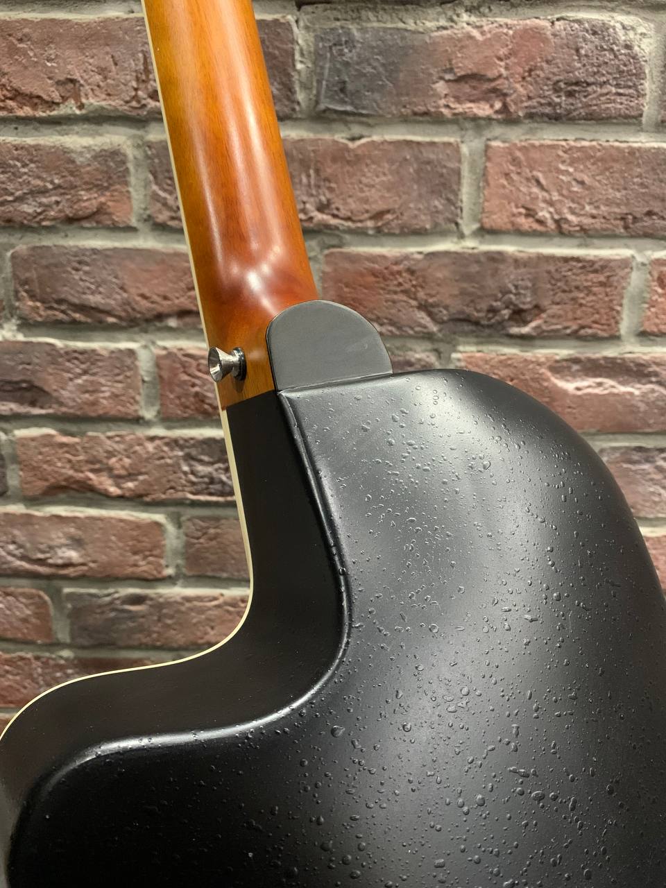 Электро-Акустическая Гитара под Ovation Black Edition - изображение 6