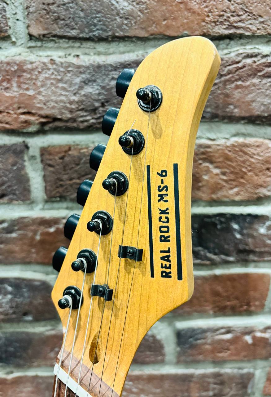 Мультимензурная Электрогитара Real Rock-MS6 +  Мощный Комбик с Перегрузом - изображение 7