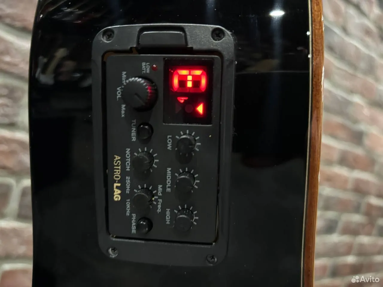 Электроакустическая Гитара LAG T-118D CE-BLK (Массив Красного Кедра) - изображение 3