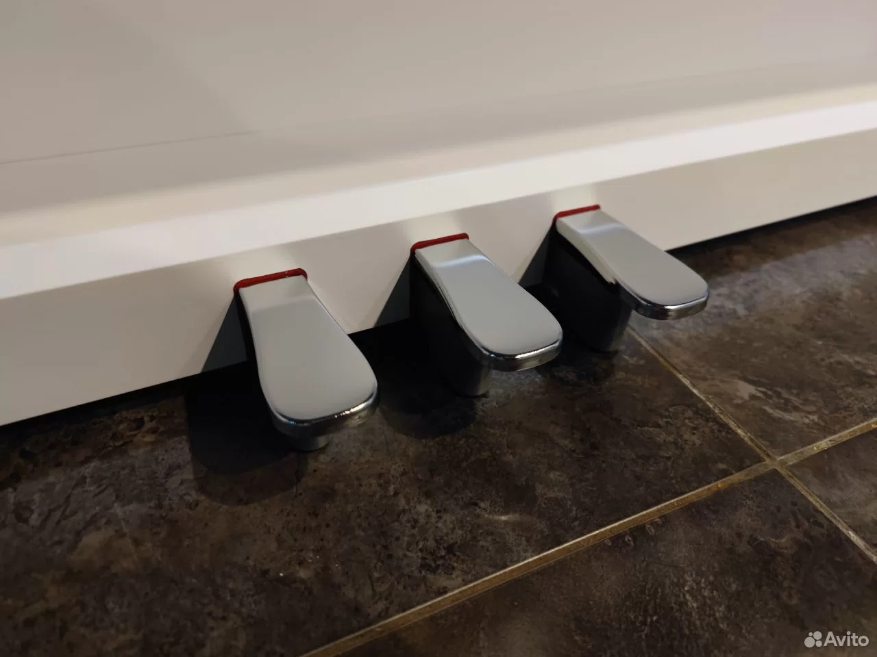 Цифровое Корпусное Пианино NUX-310 WH (комплект) - изображение 2