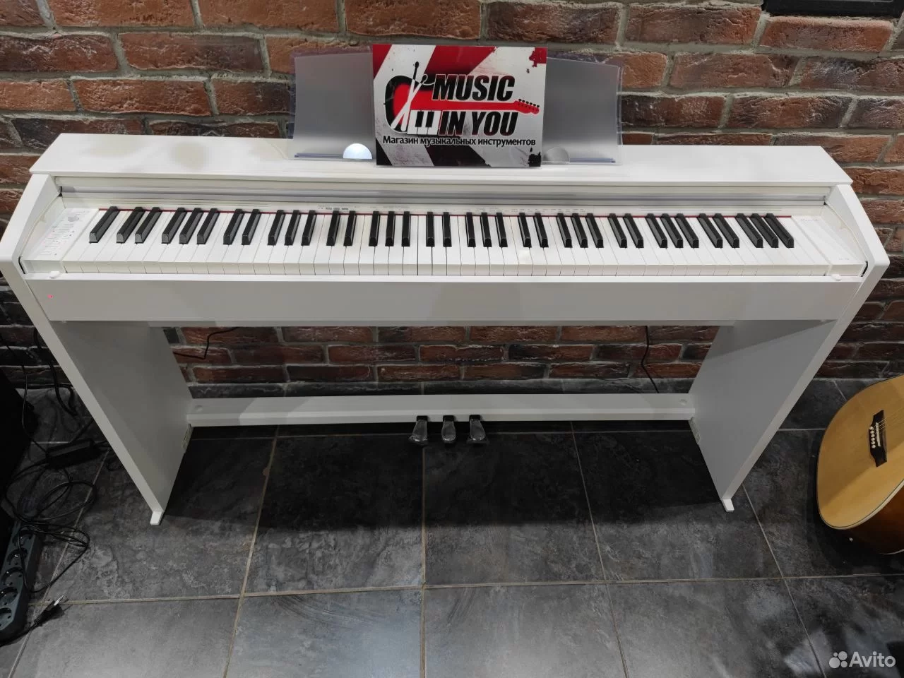 Корпусное Цифровое Пианино Casio PX-770 WH
