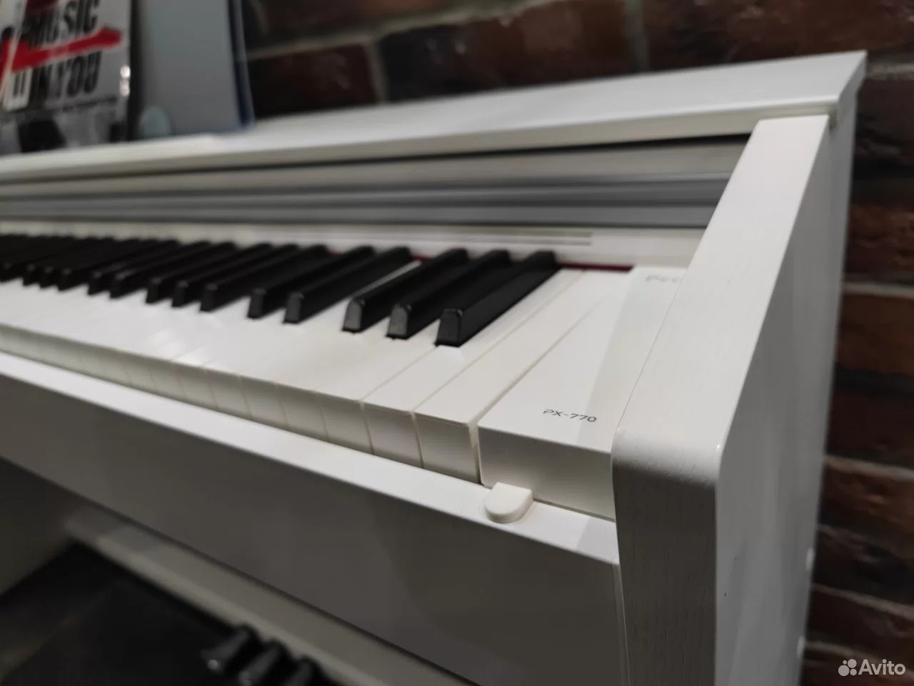 Корпусное Цифровое Пианино Casio PX-770 WH - изображение 3