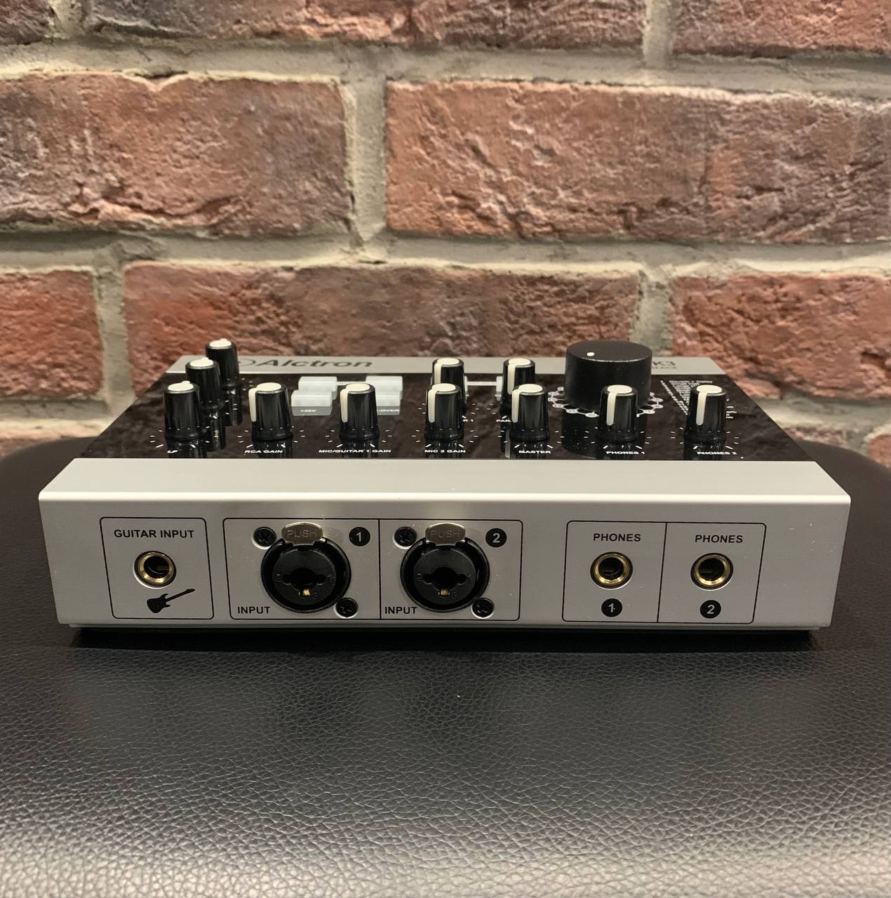 Звуковая Внешняя Карта Alctron MK-3 с Эффектами (3-ех Канальная) - изображение 3