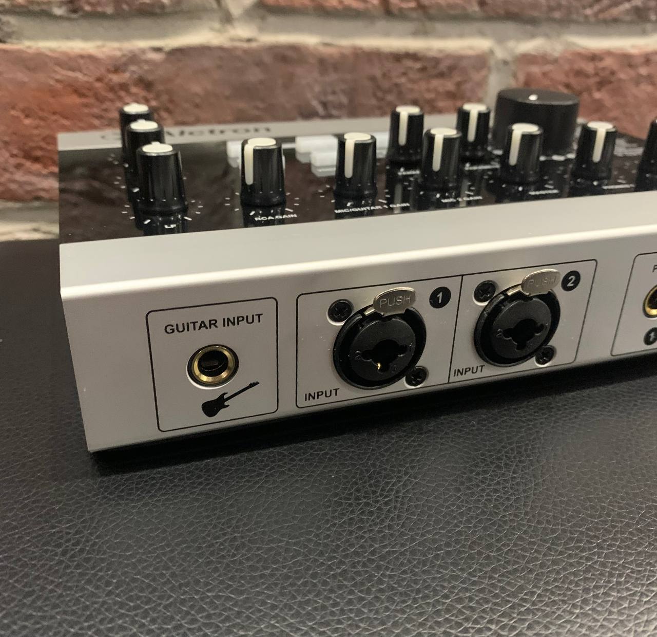 Звуковая Внешняя Карта Alctron MK-3 с Эффектами (3-ех Канальная) - изображение 6