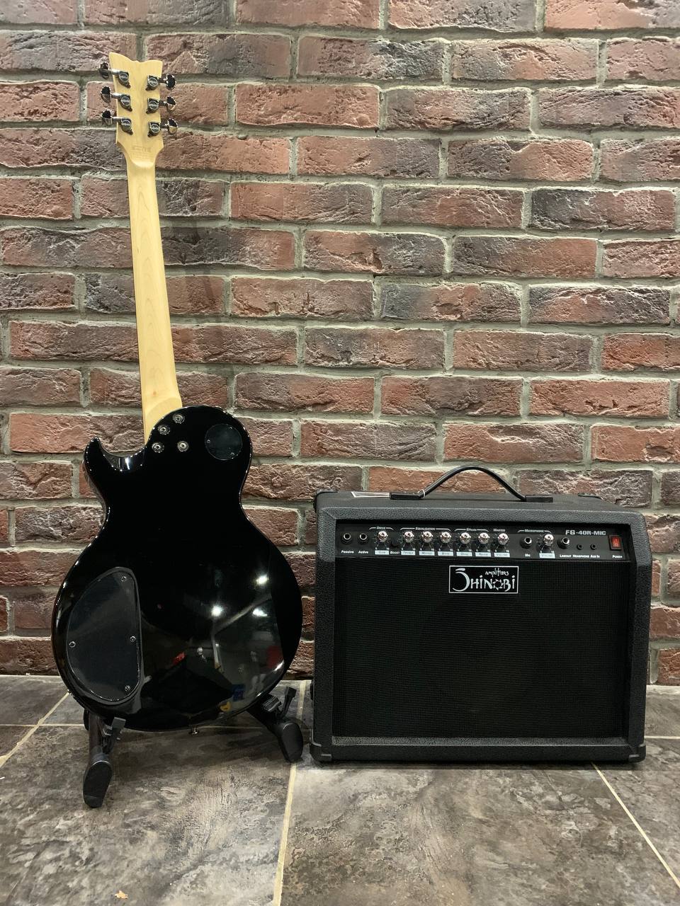 Электрогитара Schecter LP Solo 2 + Комбик 40 ват (комплект) - изображение 2