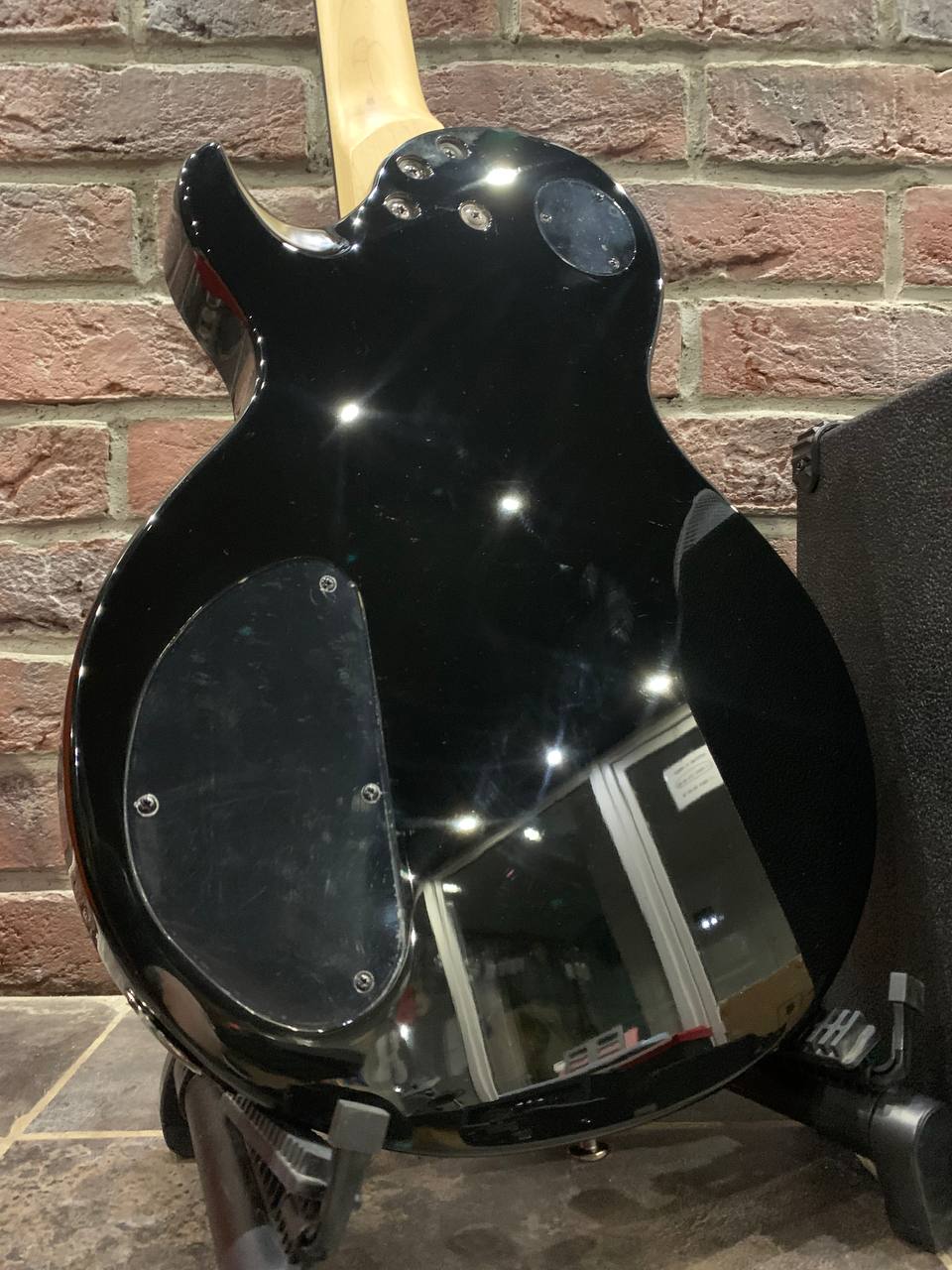 Электрогитара Schecter LP Solo 2 + Комбик 40 ват (комплект) - изображение 5