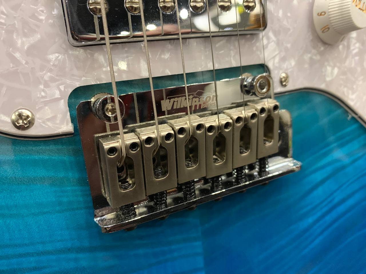 Электрогитара Jet-450 + Портативный Комбик с Эффектами (Аналог Fender) - изображение 4