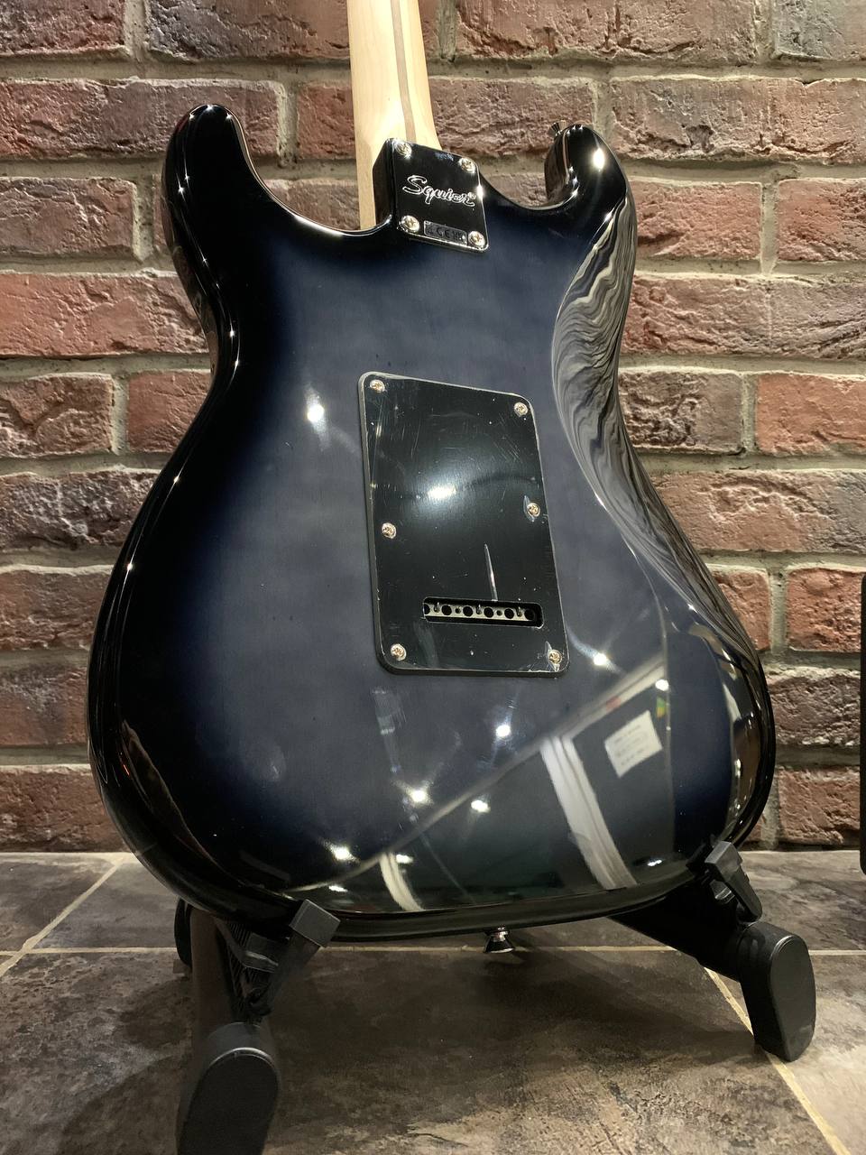 Электрогитара Fender Affinity HSS + Комбик Nux Mark 2 (богатый комплект) - изображение 4