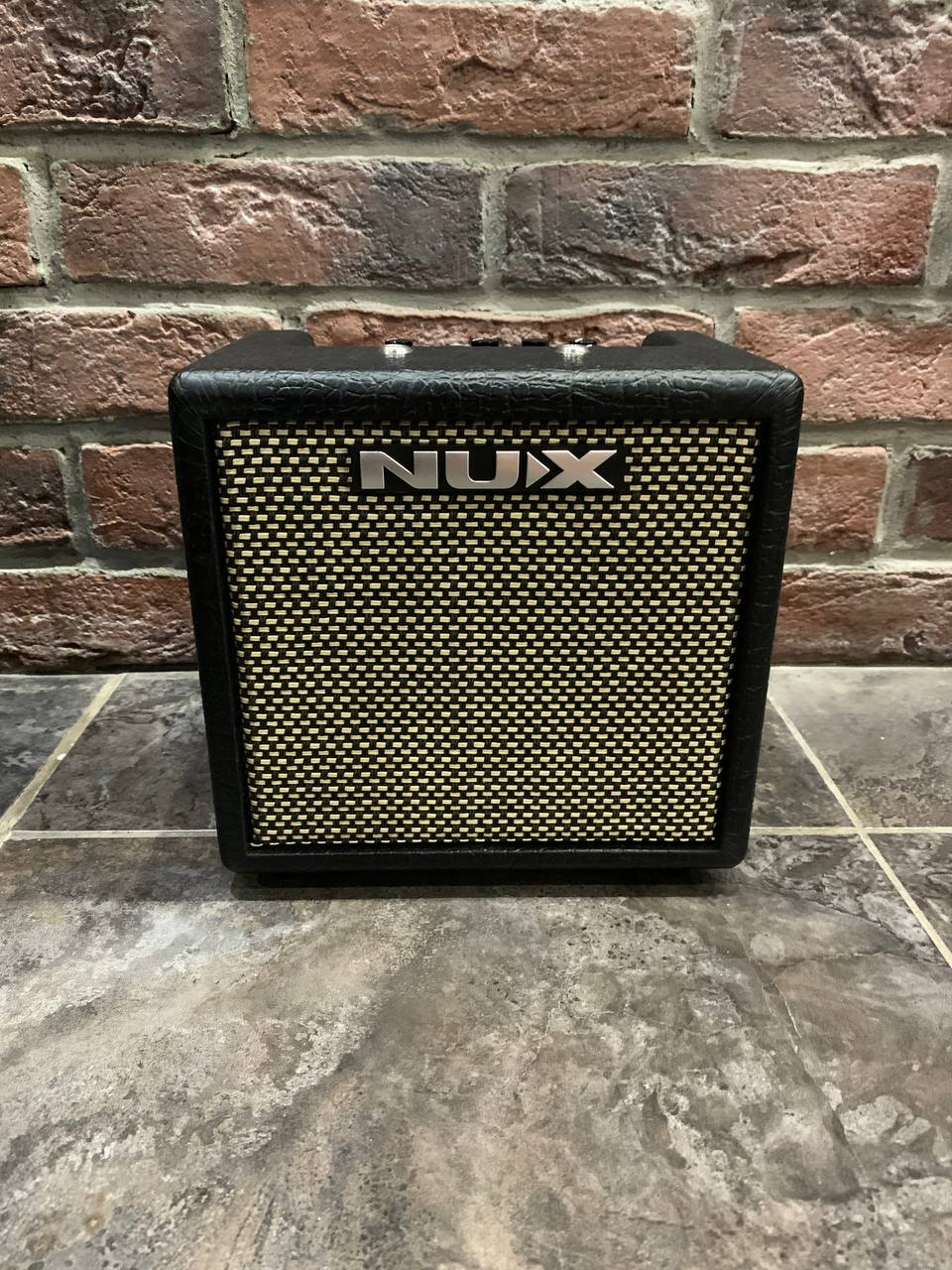 Электрогитара Fender Affinity HSS + Комбик Nux Mark 2 (богатый комплект) - изображение 9