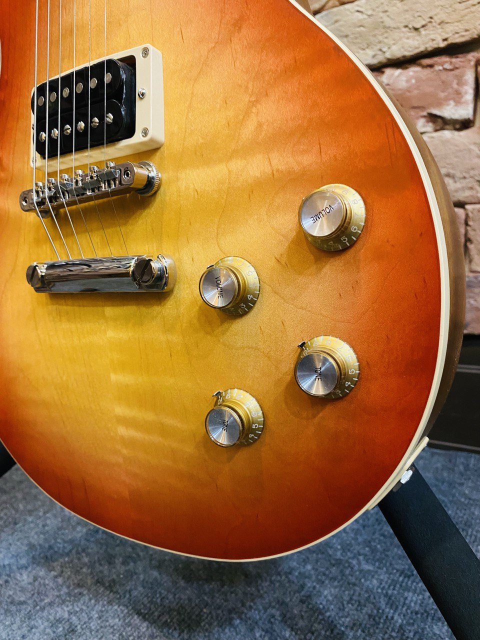 Электрогитара Gibson Les Paul Standard Faded Sunburst Vintage (USA) - изображение 4