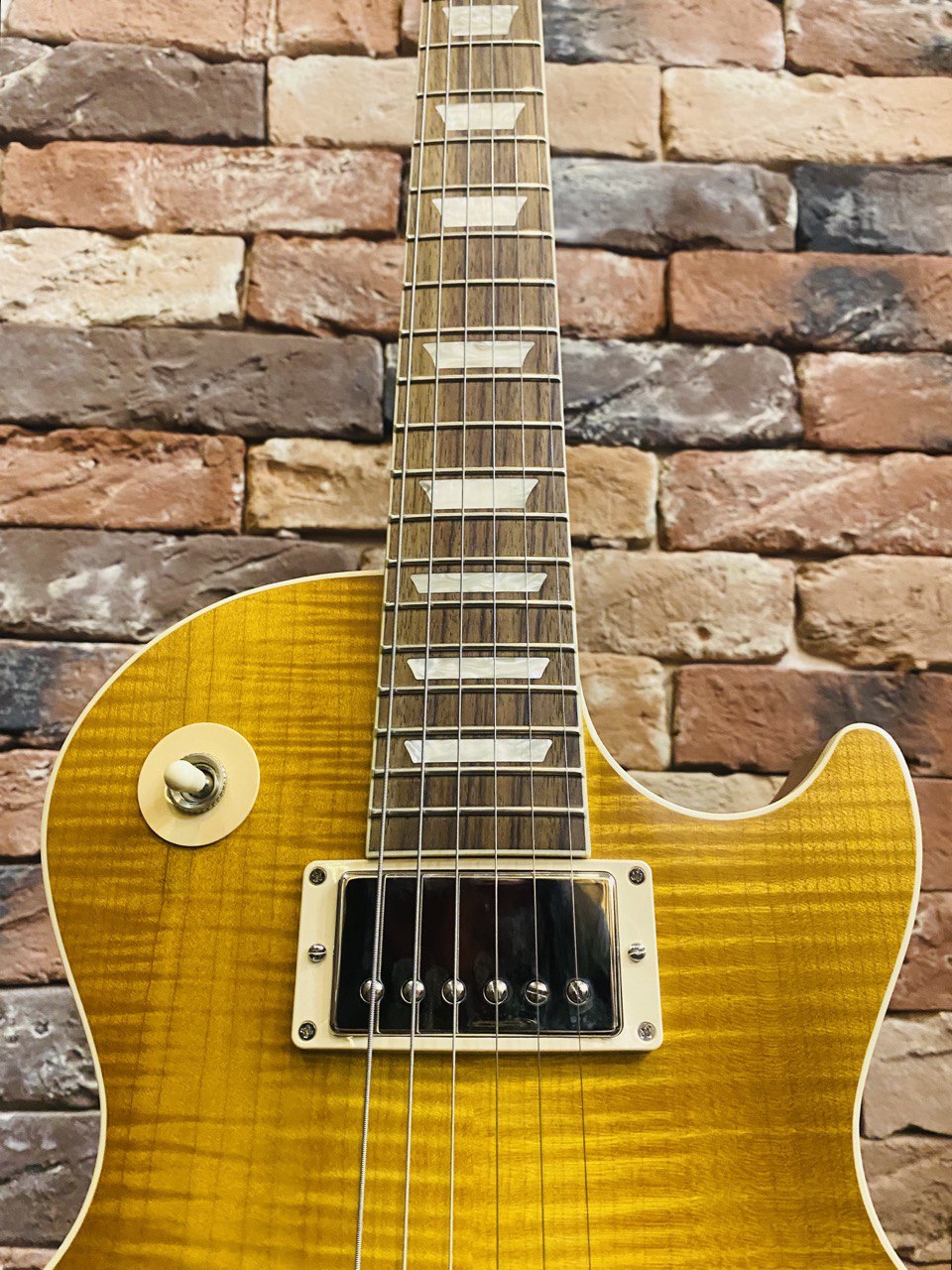Электрогитара Gibson Les Paul Standard '60s Faded Vintage Cherry Sunburst (USA) - изображение 5